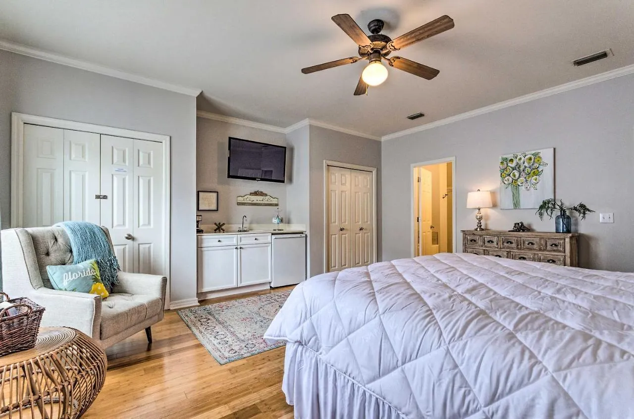 Beautiful Townhome Steps From Miramar Beach! Destin