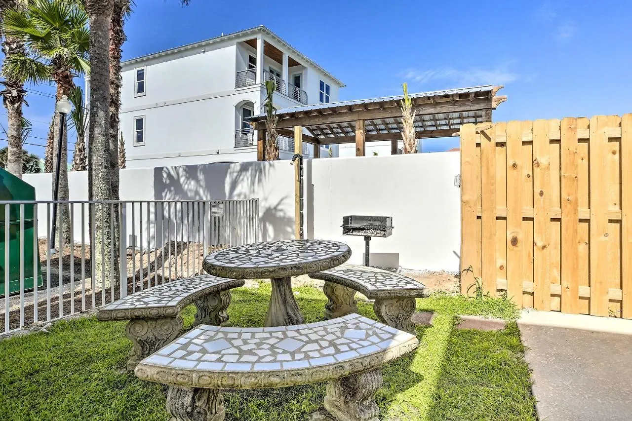 Holiday home Beautiful Townhome Steps From Miramar Beach! Destin United States
